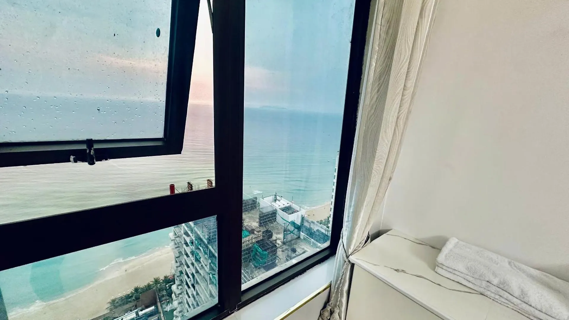 Apartment My Khe Beach-Muong Thanh Apt-Av Seaview