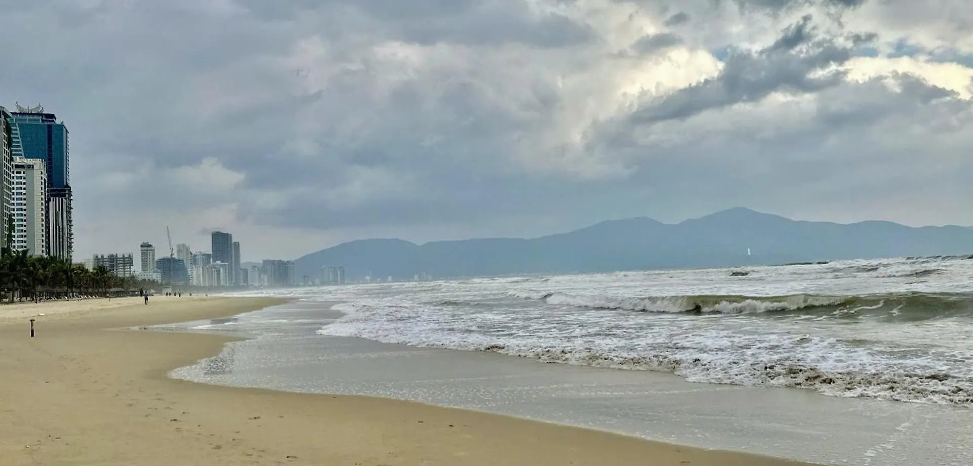 My Khe Beach-Muong Thanh Apt-Av Seaview Da Nang Apartment